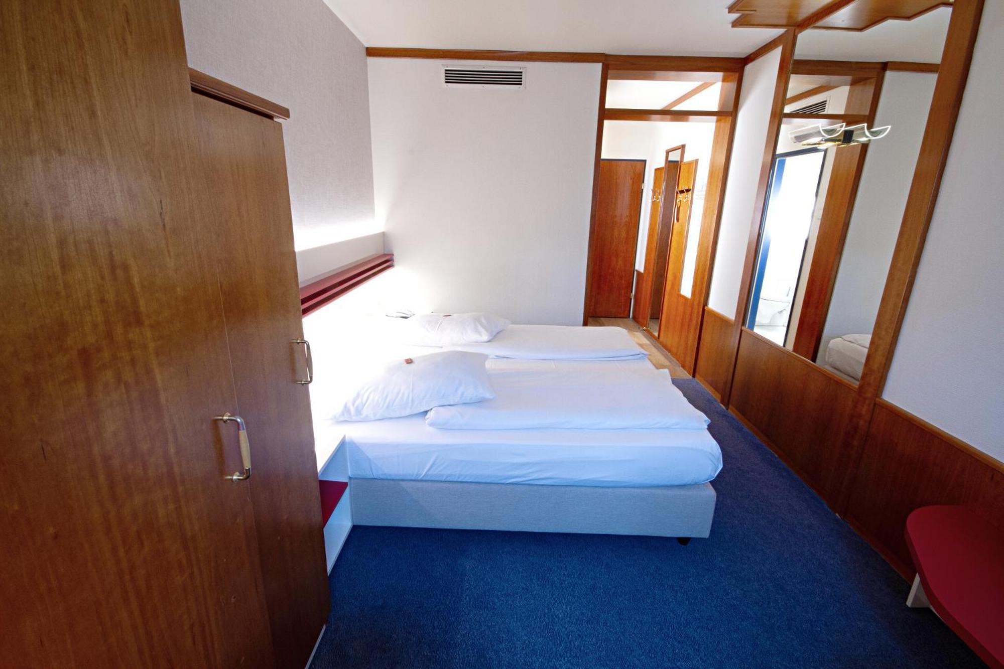 Vienna Sporthotel 4* Wenen